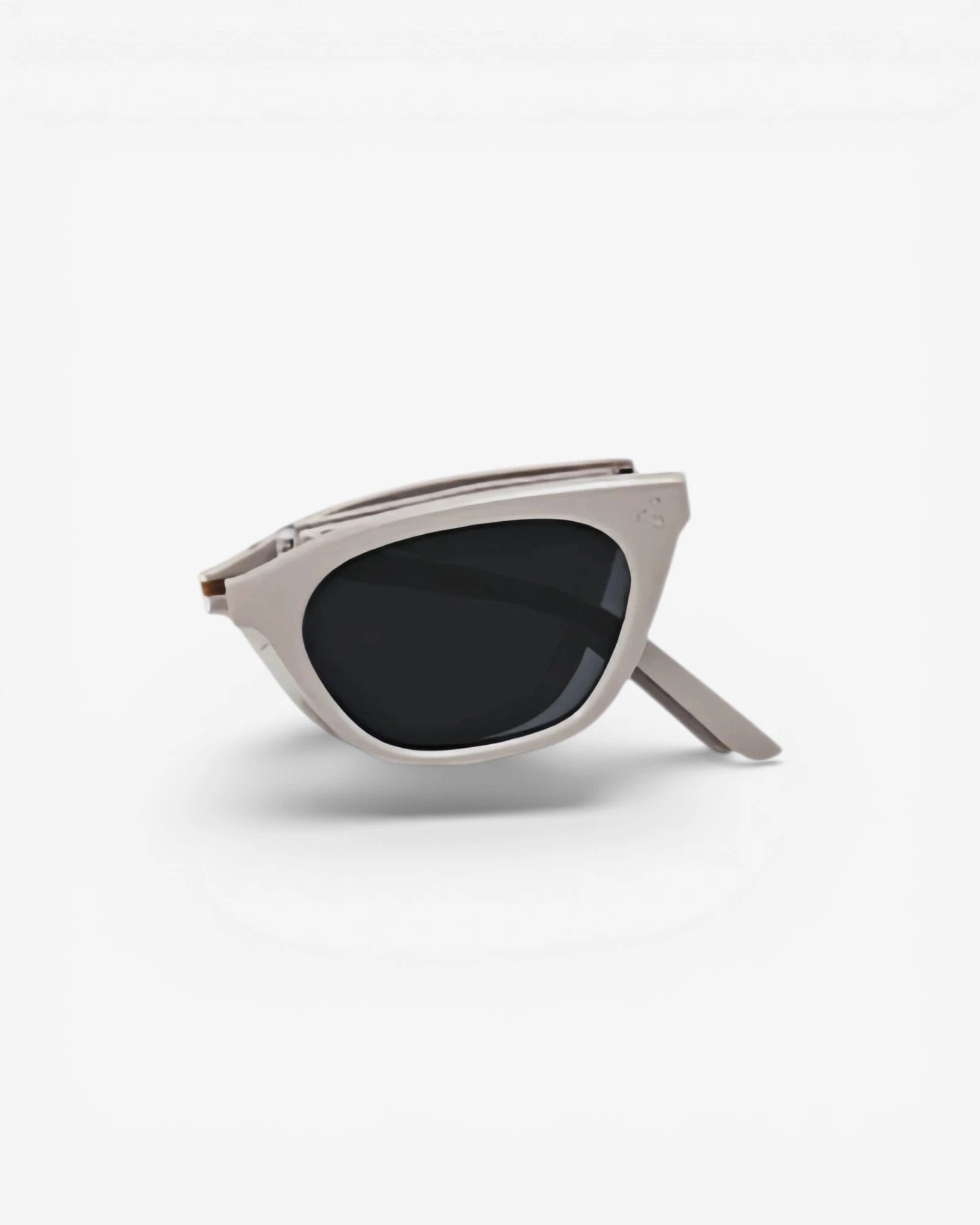Cruz Light Gray fold