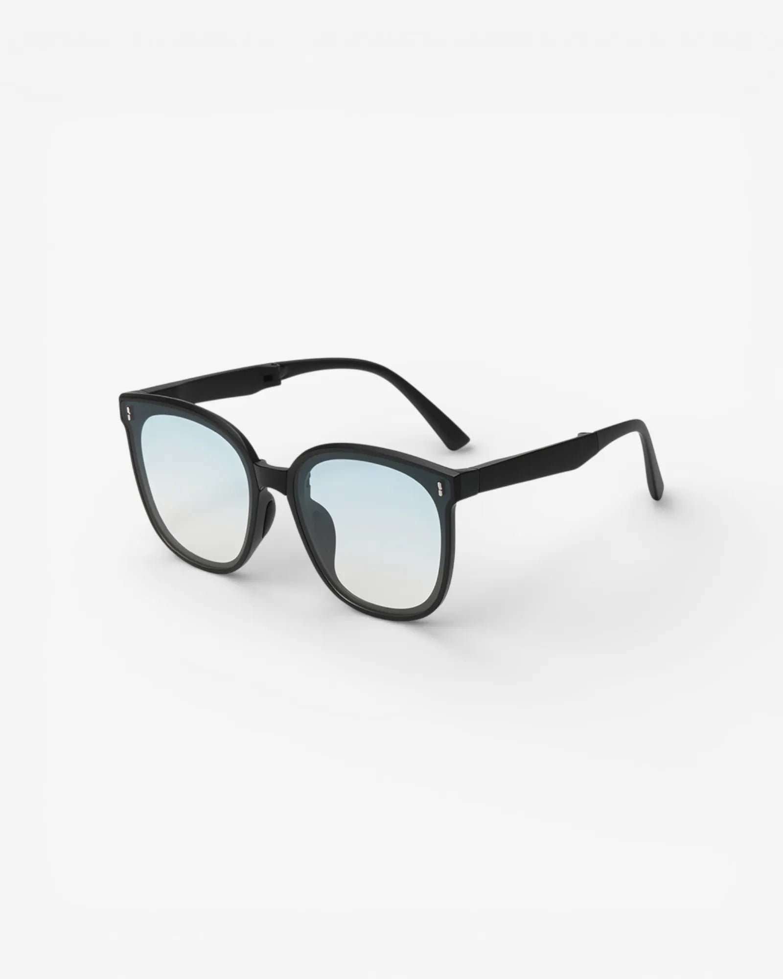 Ezra Light Blue