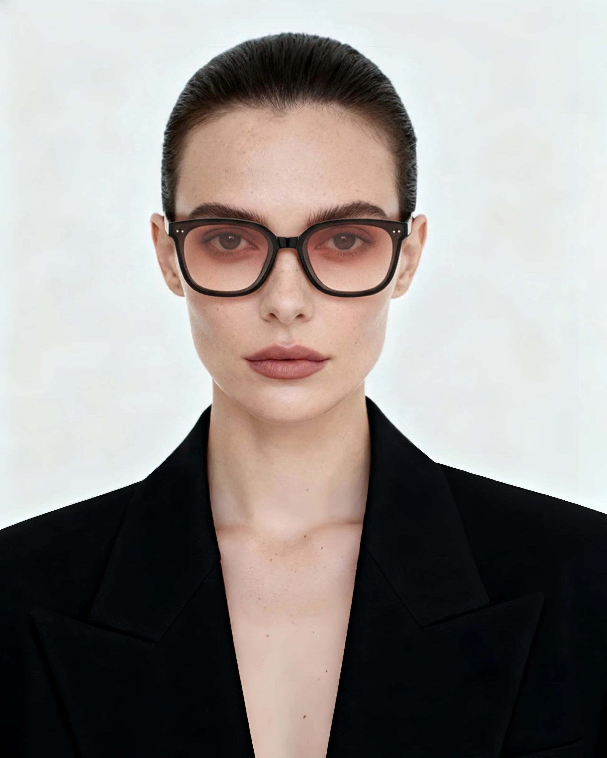 Karo Pink model