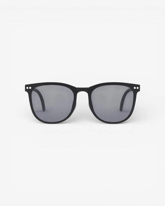 Luca Black front